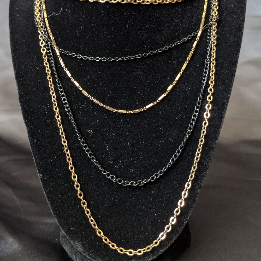 *Black & Gold Layered Necklace